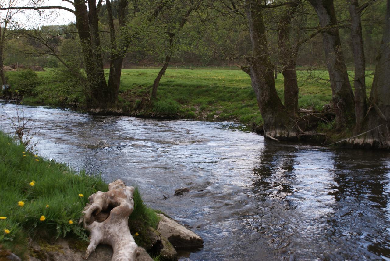 Le Gite De L Ourthe Ortheuville Zewnętrze zdjęcie